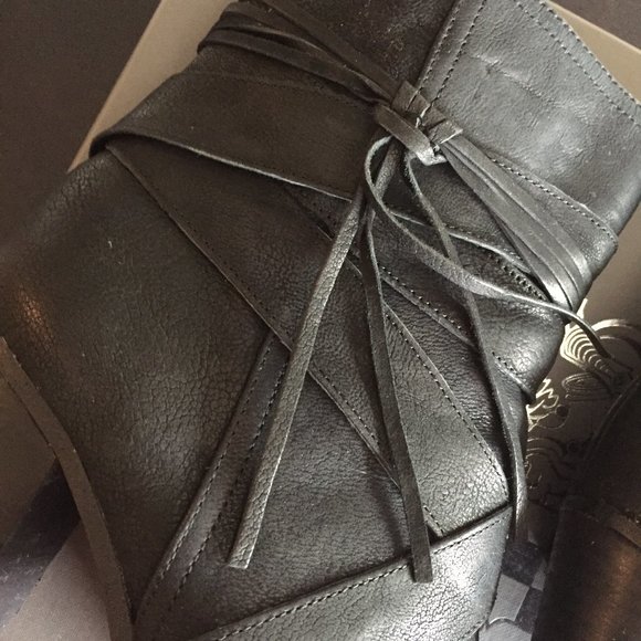 Vince Camuto VP-Ferrah Booties - Picture 4 of 8